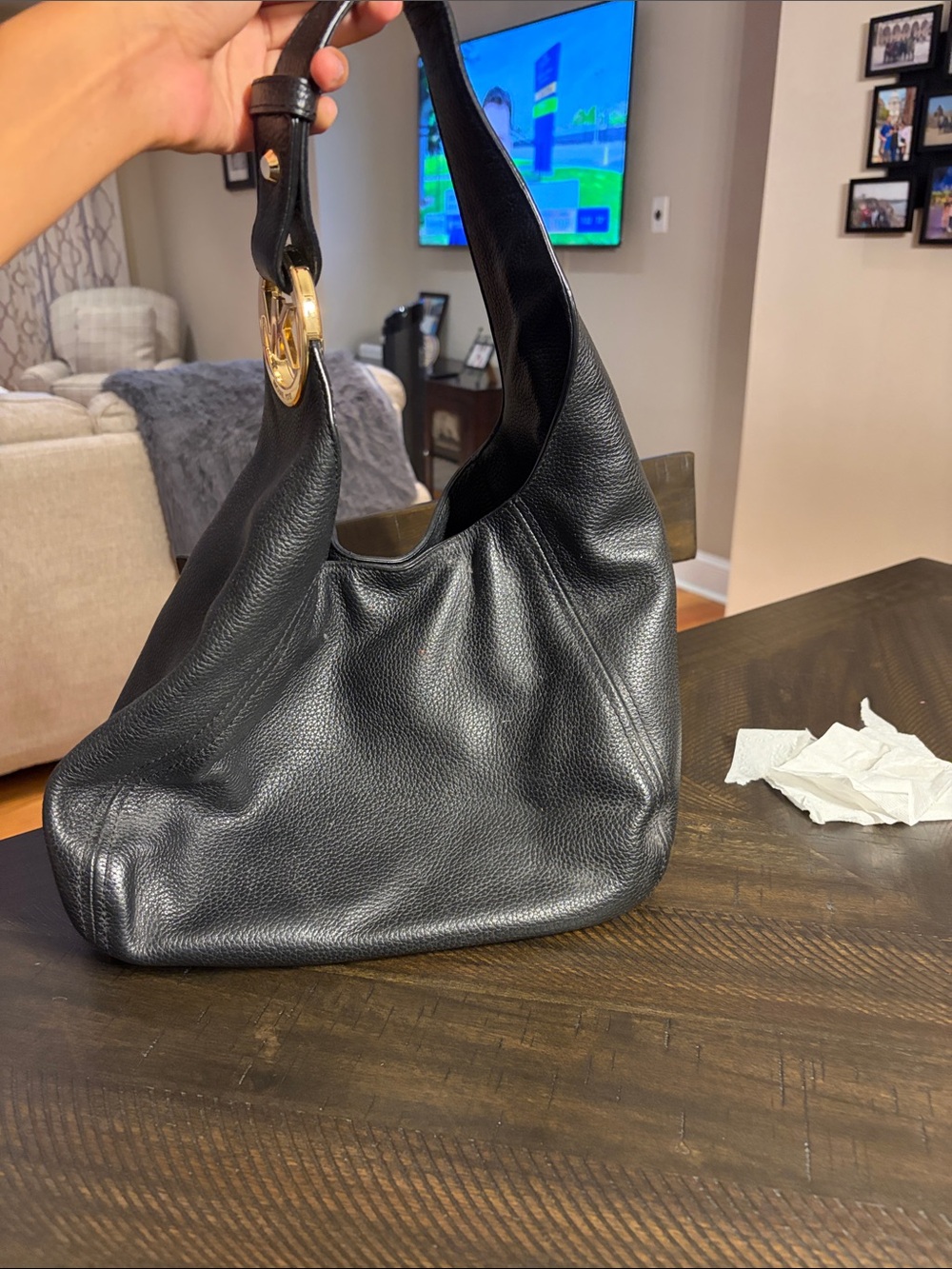 Classic Black Leather Shoulder Bag - Unbranded